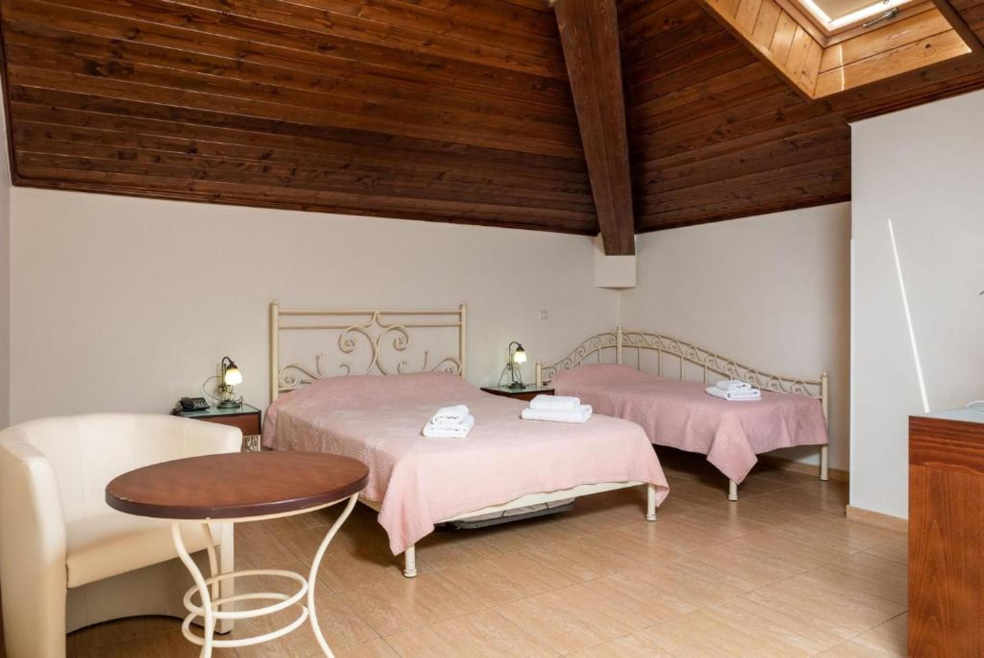Economy Triple Room