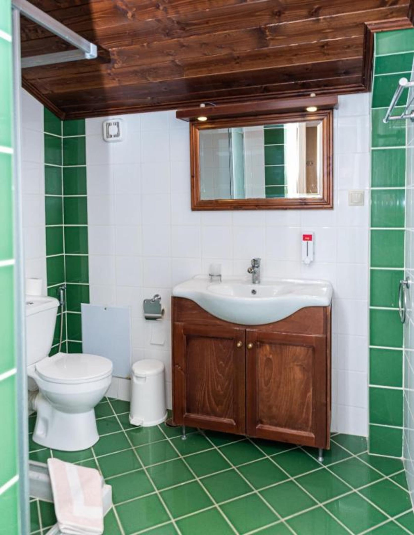 Economy Triple Room