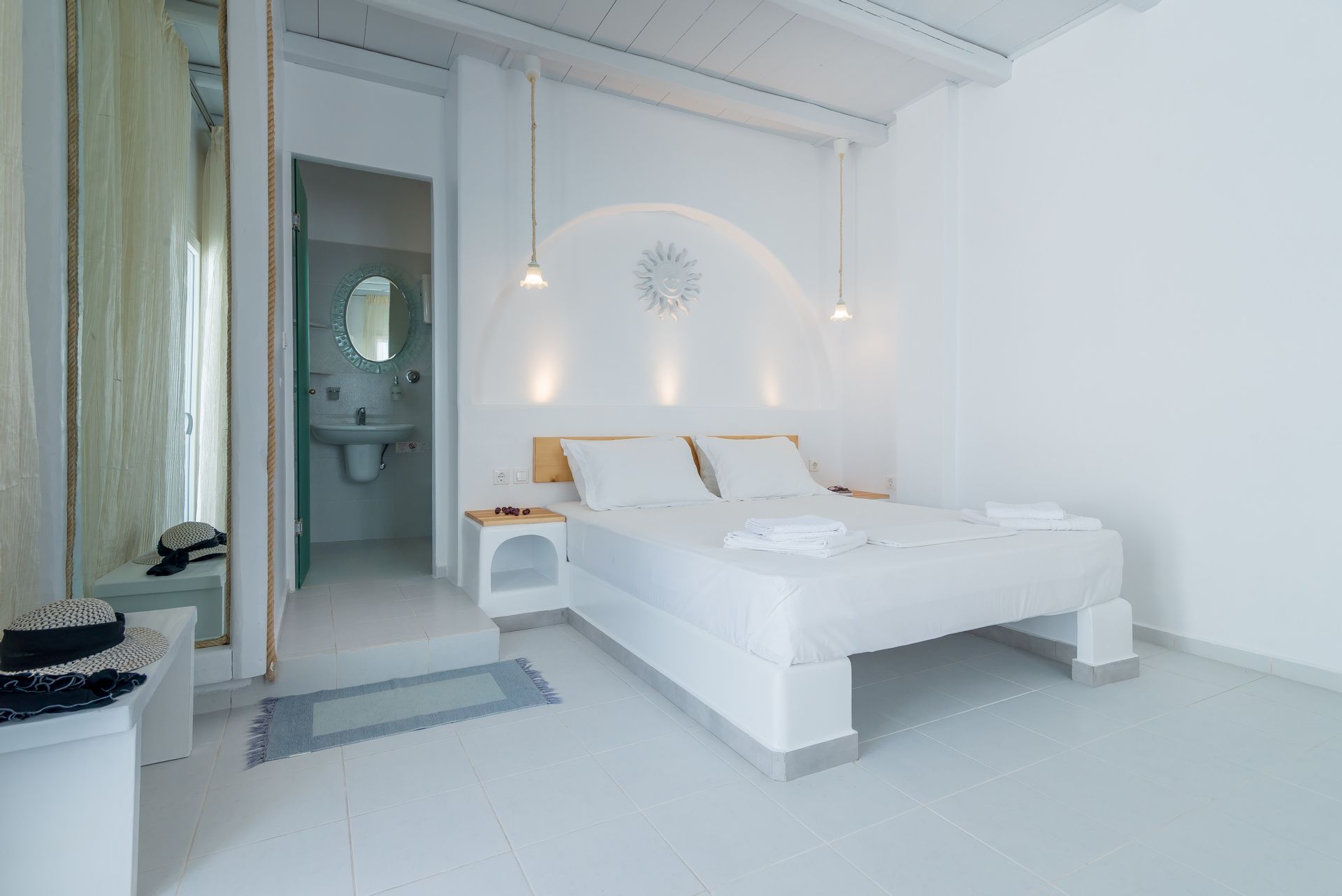 Apollo - Upper Floor Room with Partial Sea View