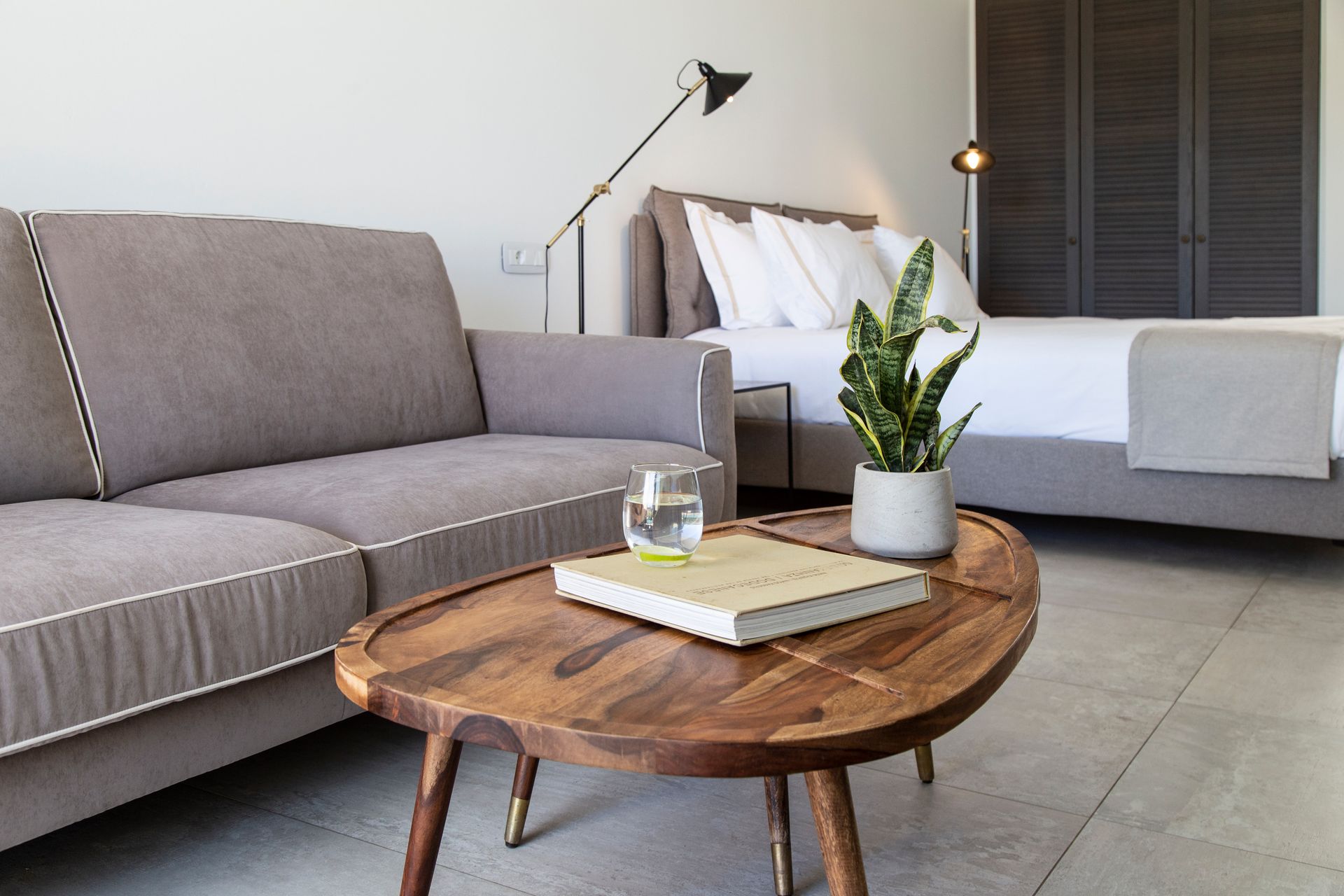 Design Suite with Private Pool