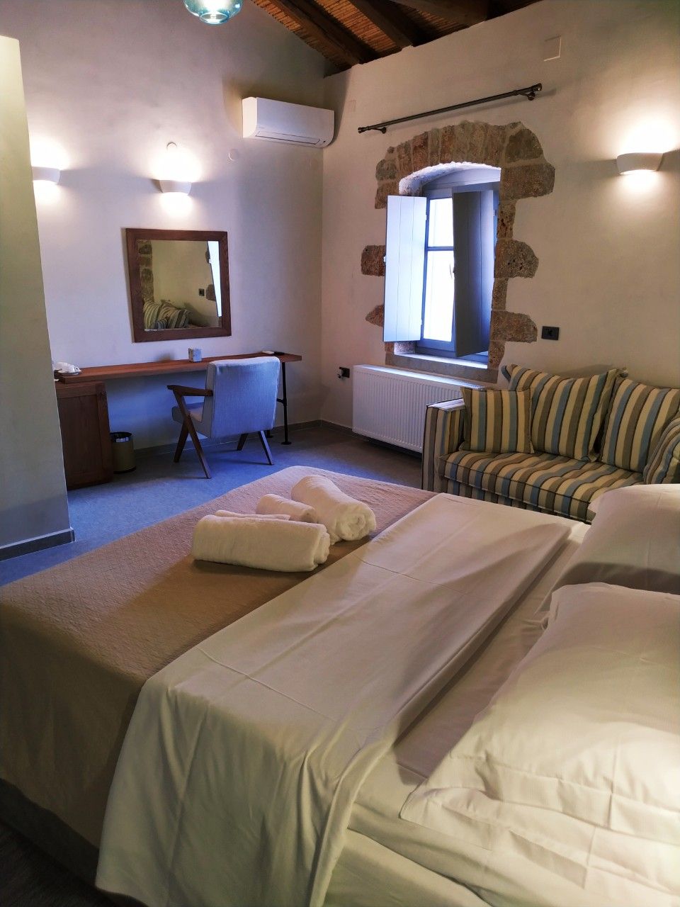 Double Room with side sea & sea view