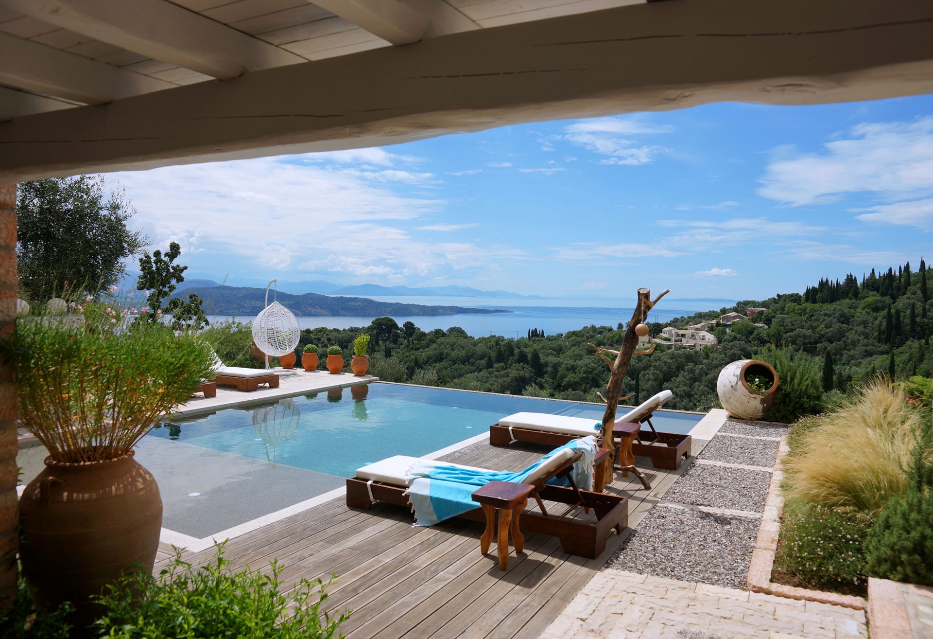 Luxury 3 Bedroom Villa with private Swimming Pool and Sea View