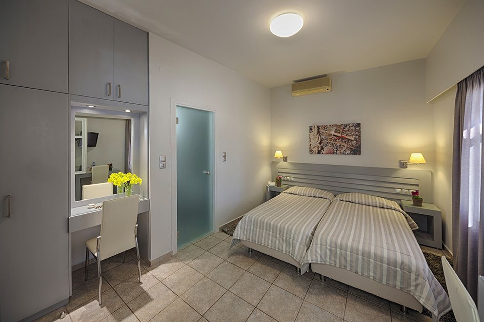 Twin Room with Shared Terrace