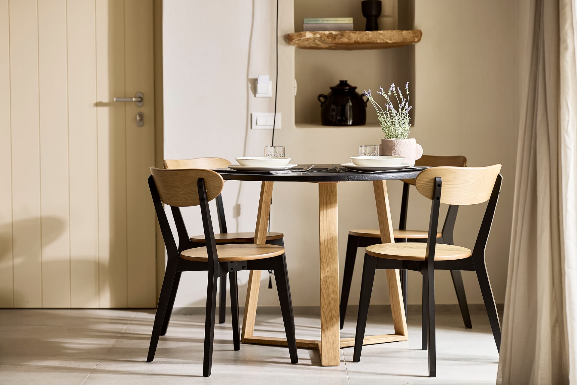 Superior Cave Suite with Hot Tub