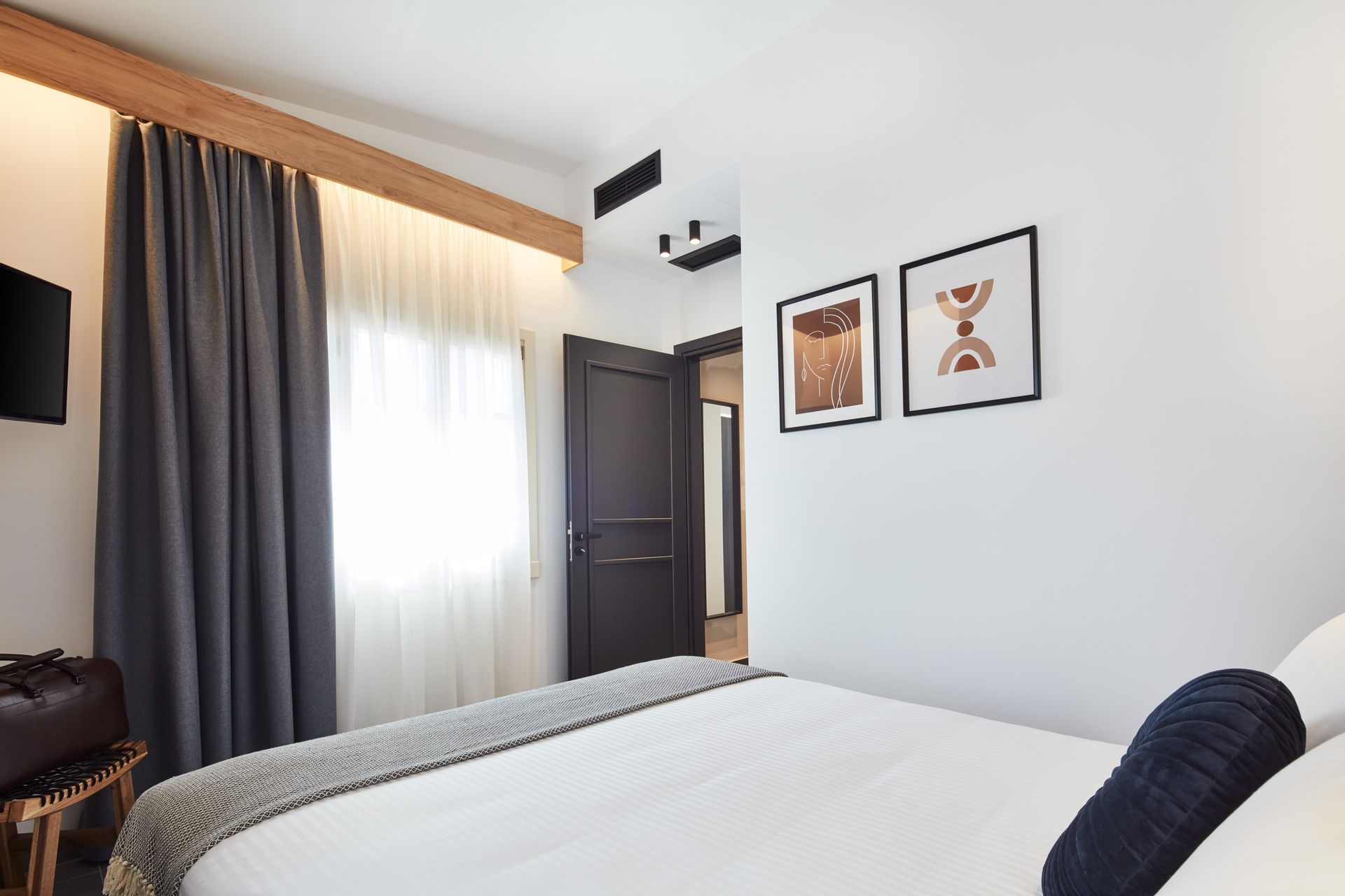 One Bedroom Suite
