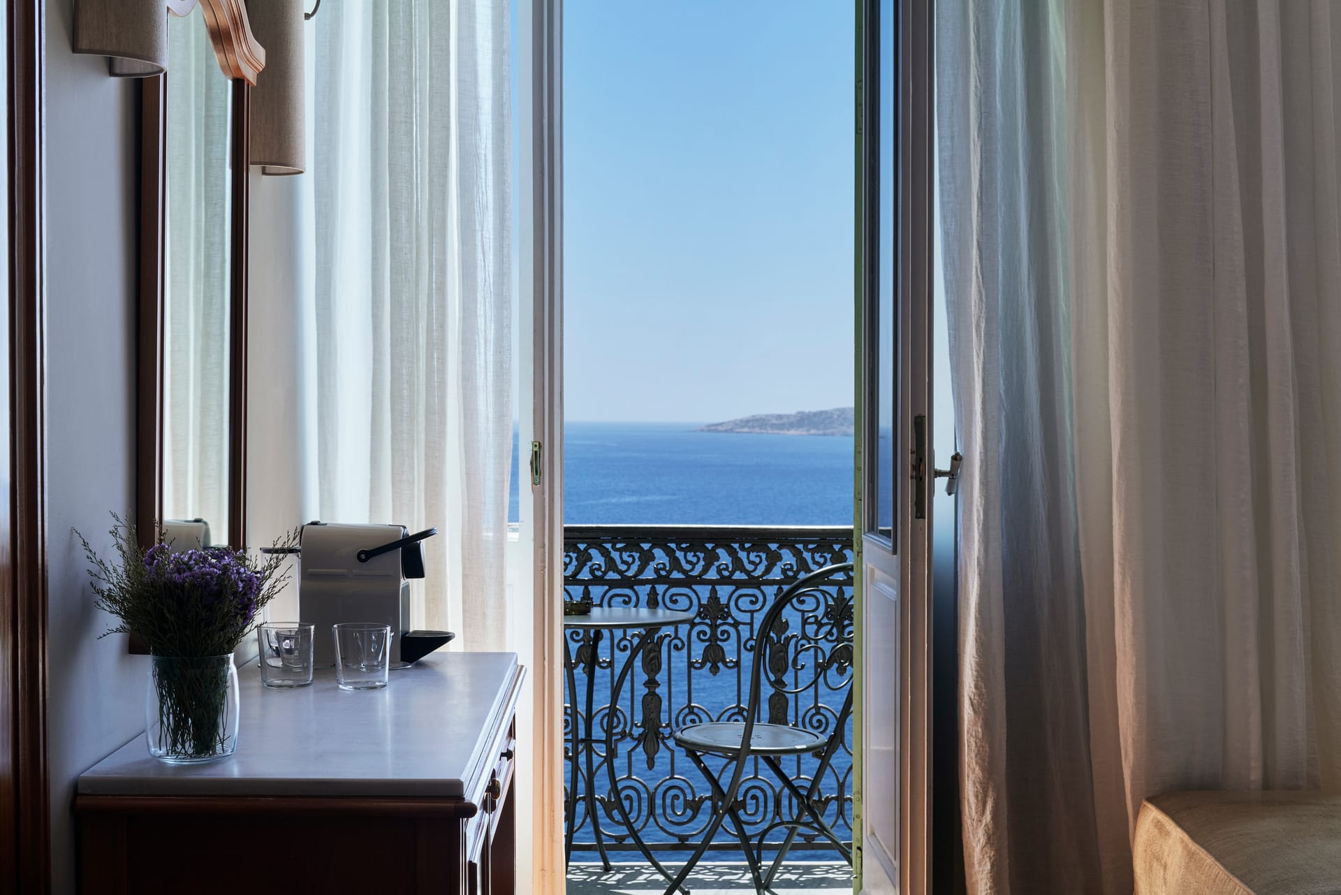 Deluxe Room with Sea View (Main Building)