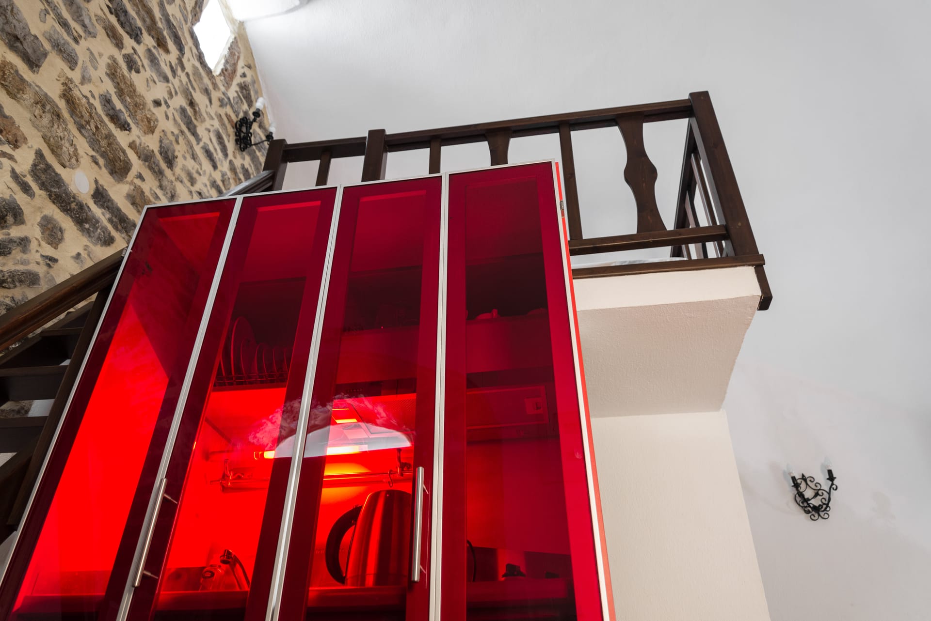 Megalo Kri Kri - Superior Studio