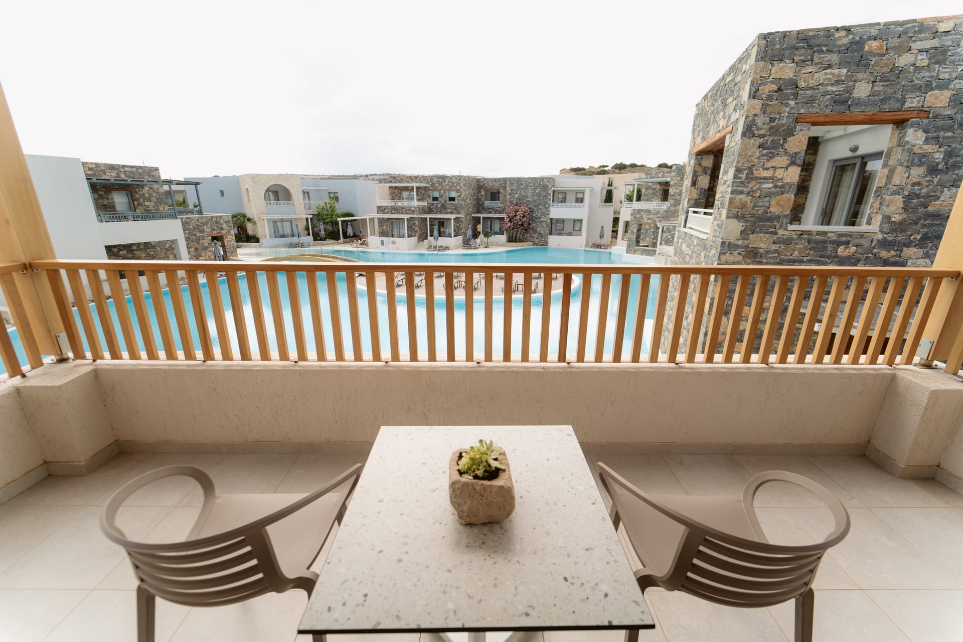 Superior Pool View