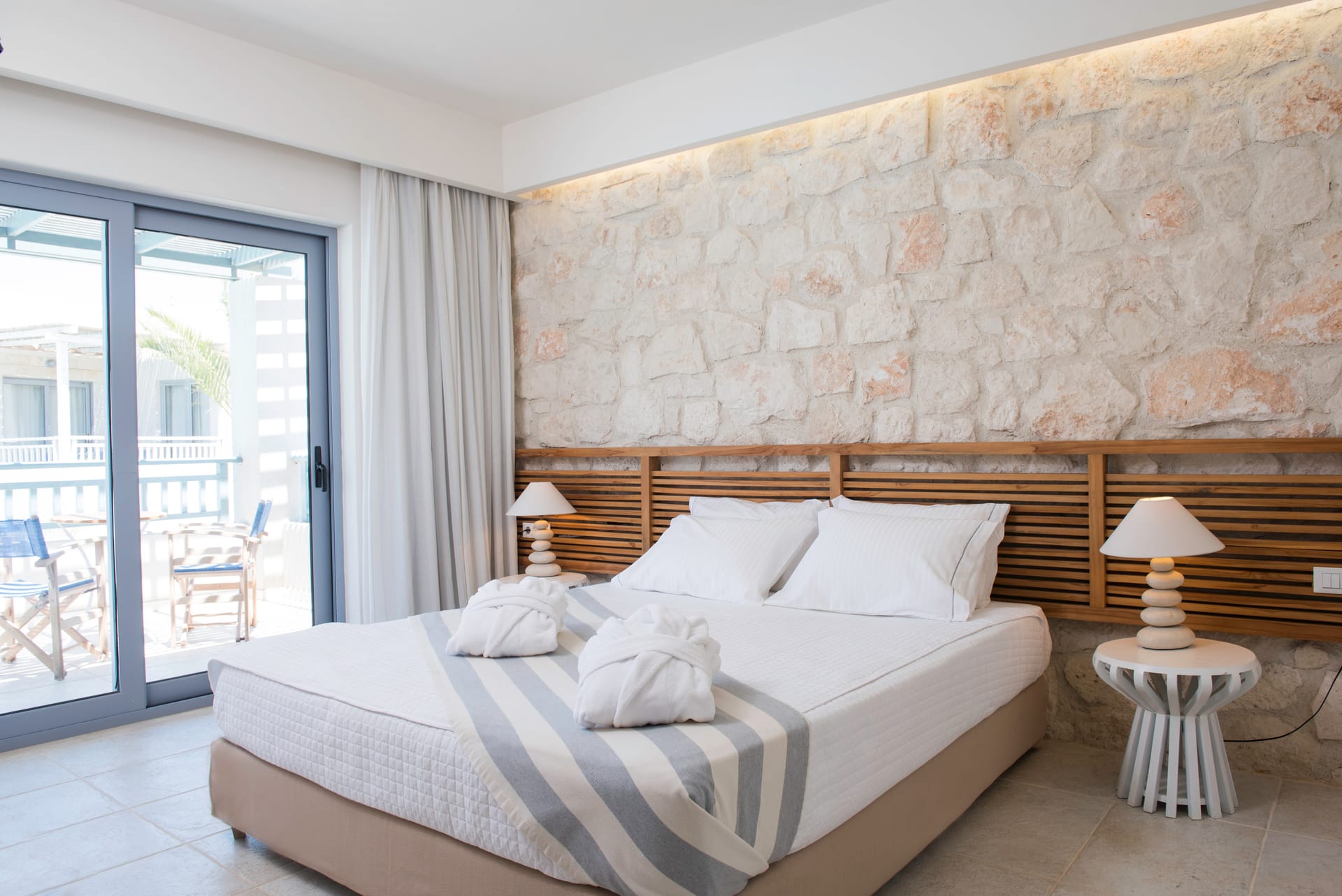 Superior Family Pool View