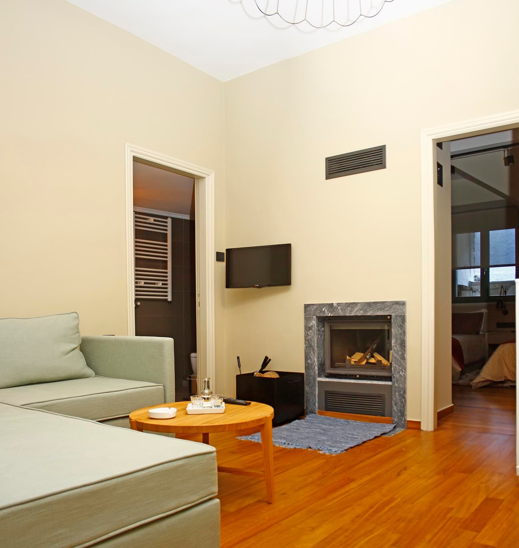 Family Apartment with fireplace