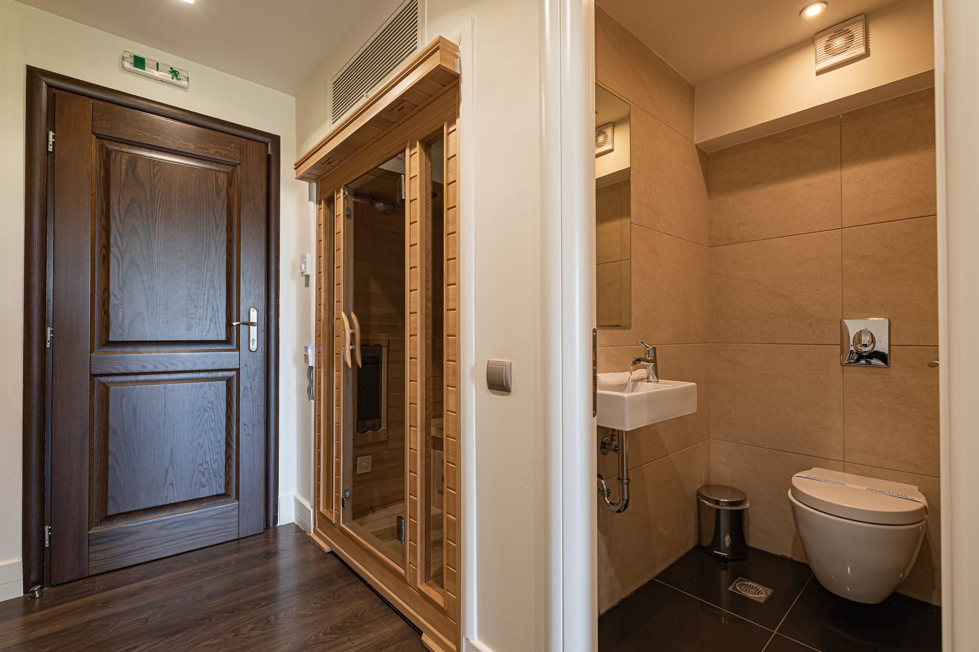 Luxury Suite