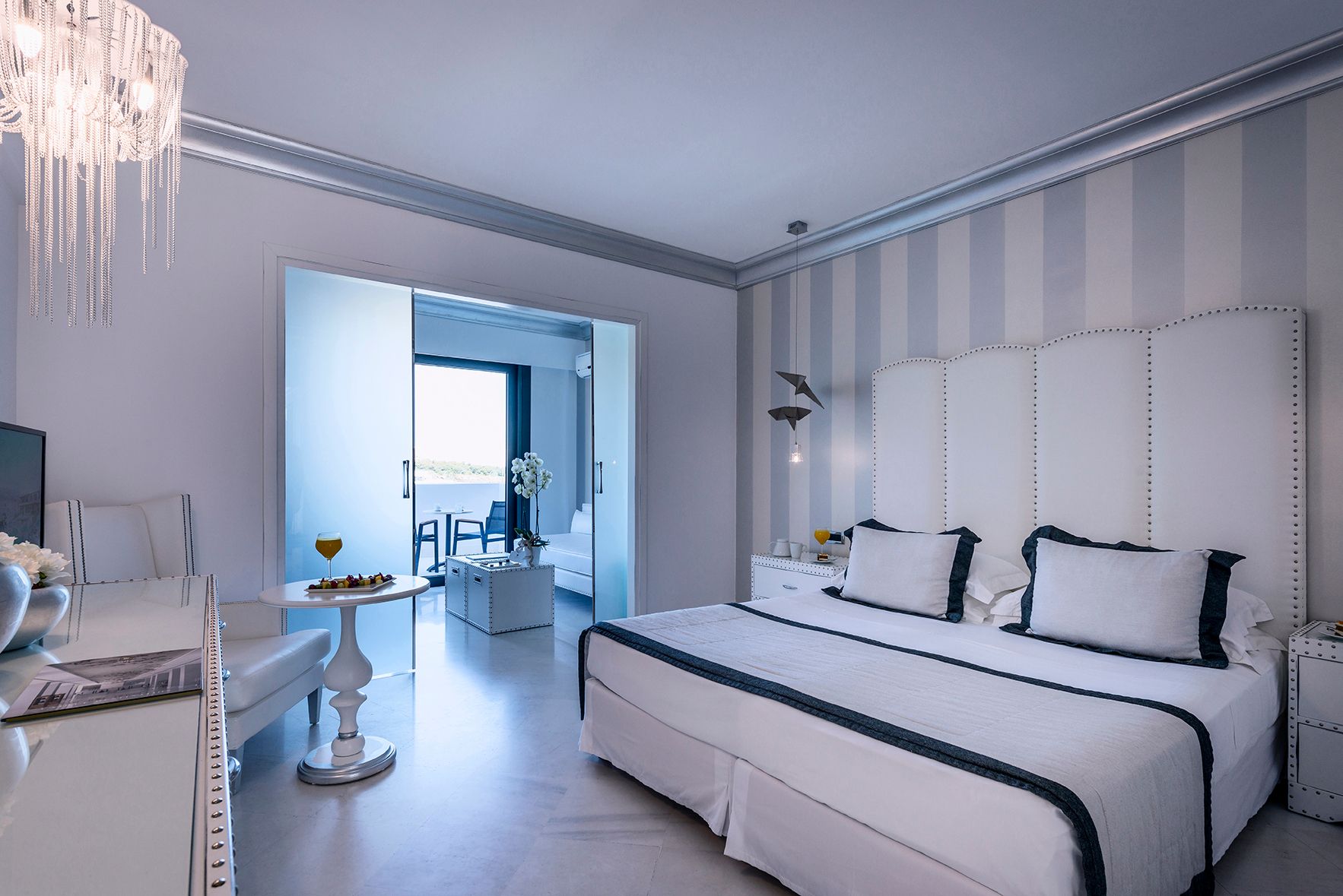 Family Side Sea View