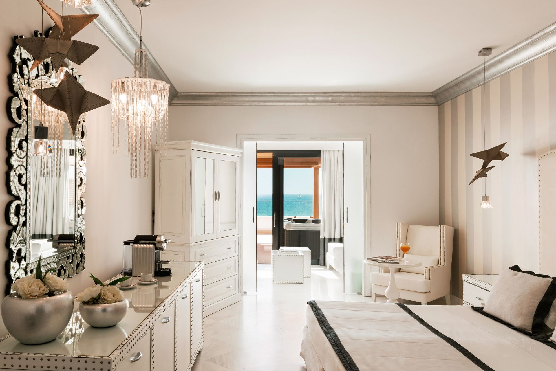 Family Suite Sea View with Whirlpool Spa (JAZZI)