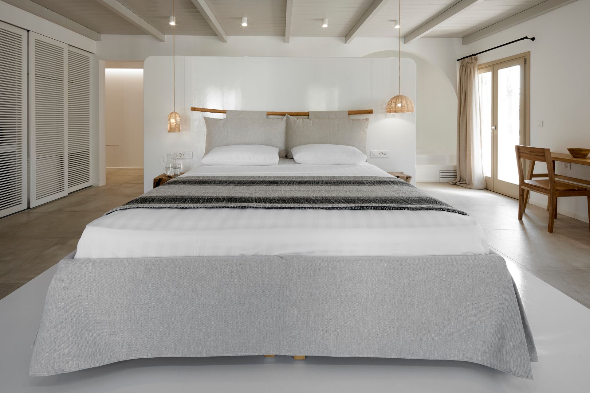 Exclusive Suite with Indoor Heated Jacuzzi