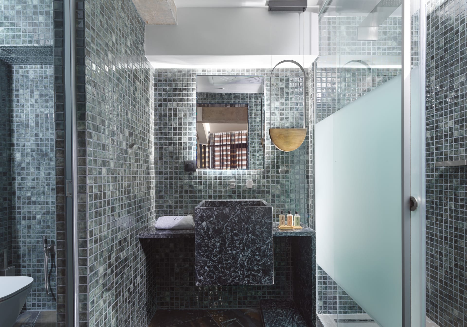 Deluxe Suite with Hot Tub &amp; Sea View
