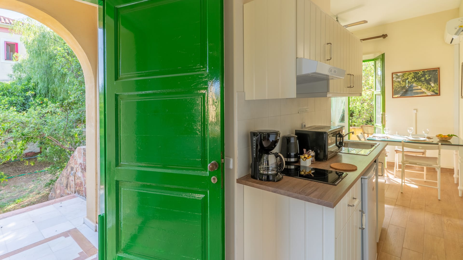 Deluxe Double View Studio