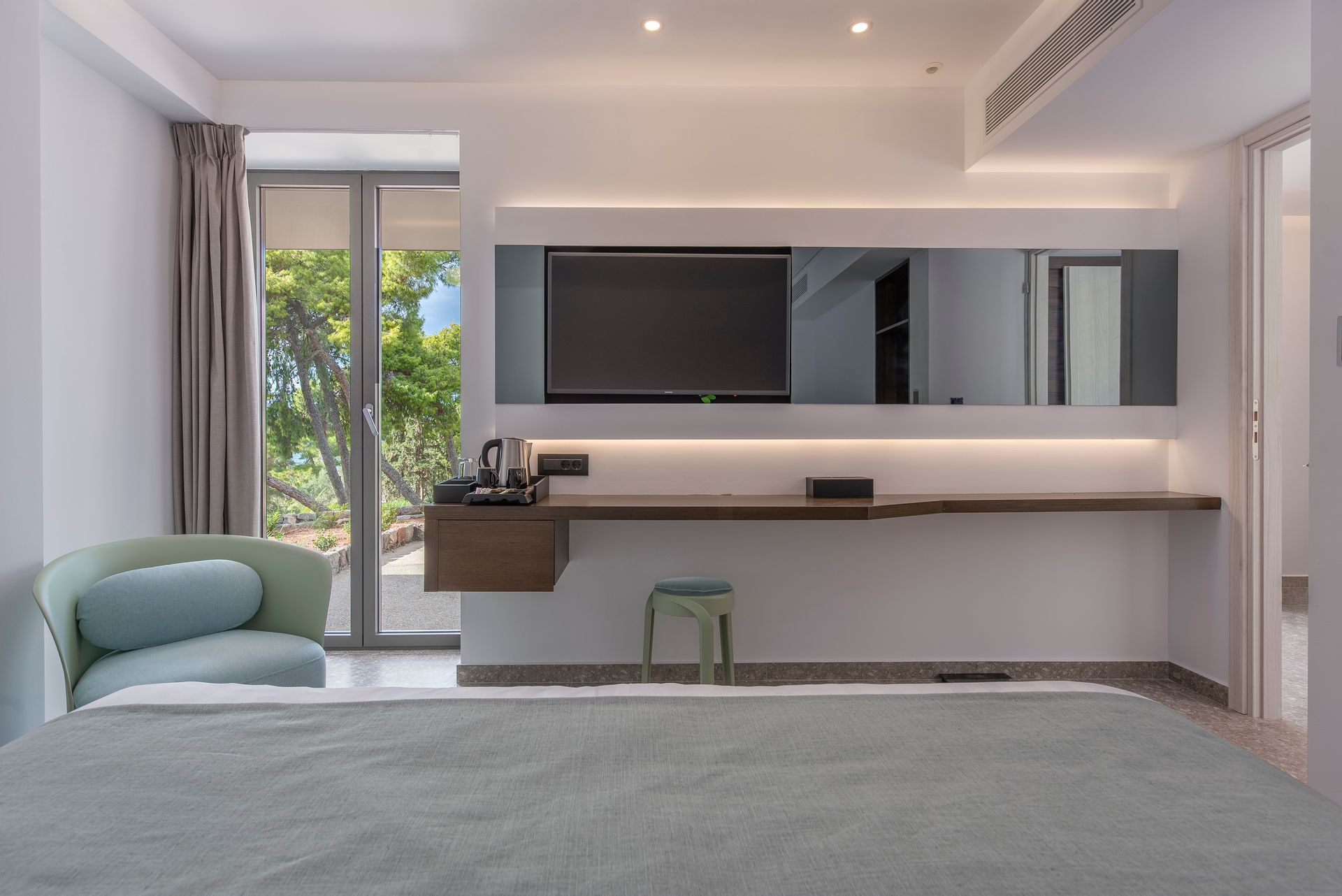 Deluxe Triple Room with Terrace