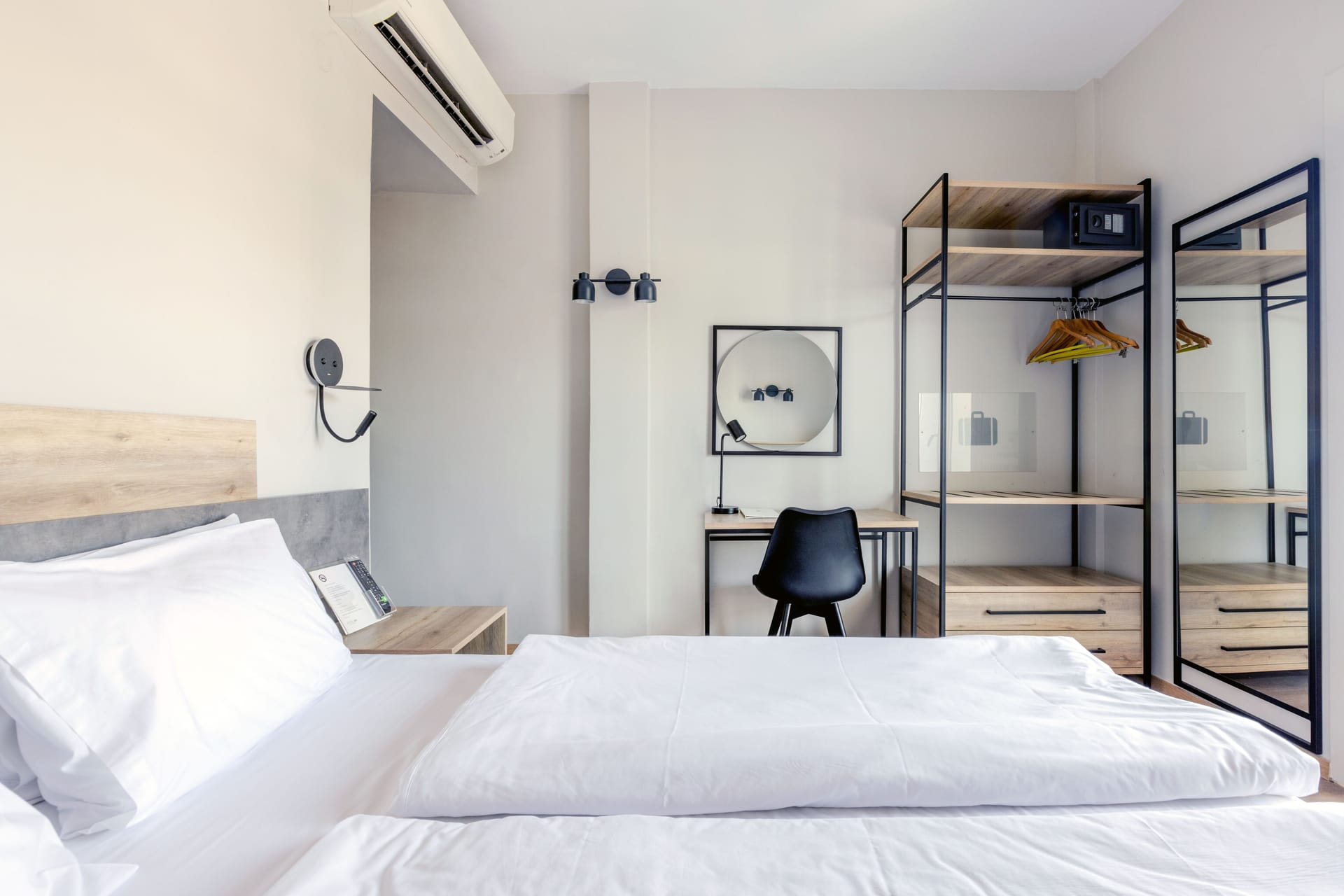 Double Room with Balcony & City View