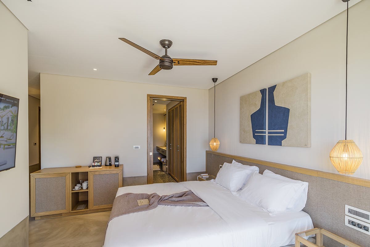 Ammos Sea View Jacuzzi Suite