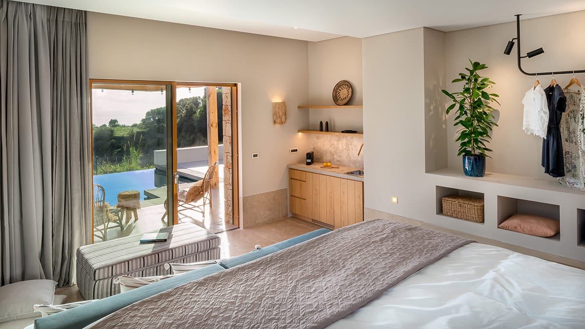Ammos Sea View Suite with Private Pool