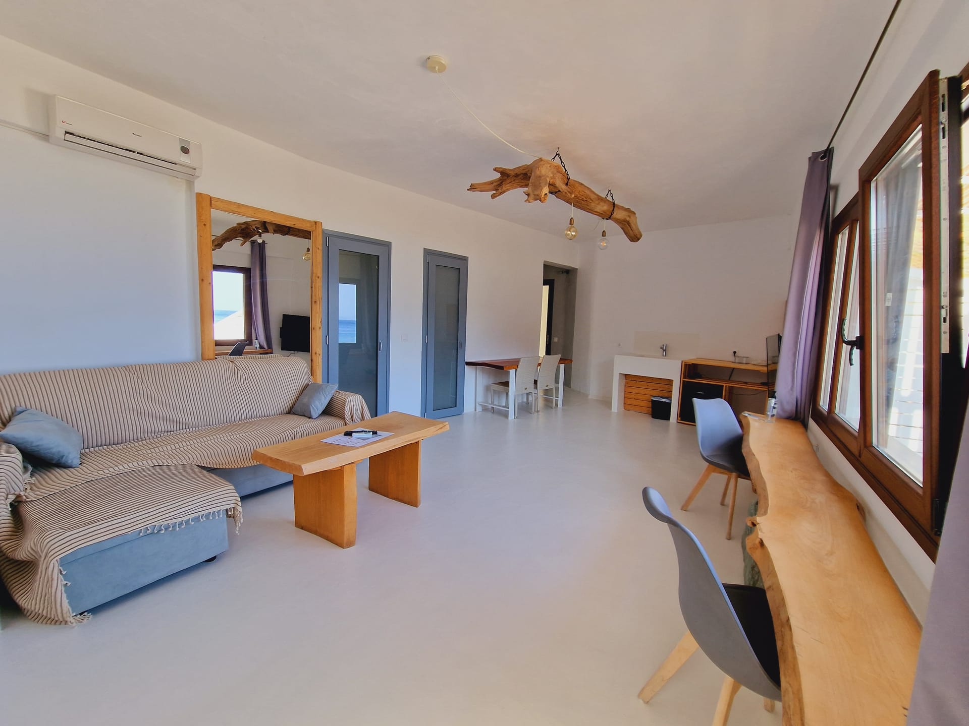 King Sea View 125