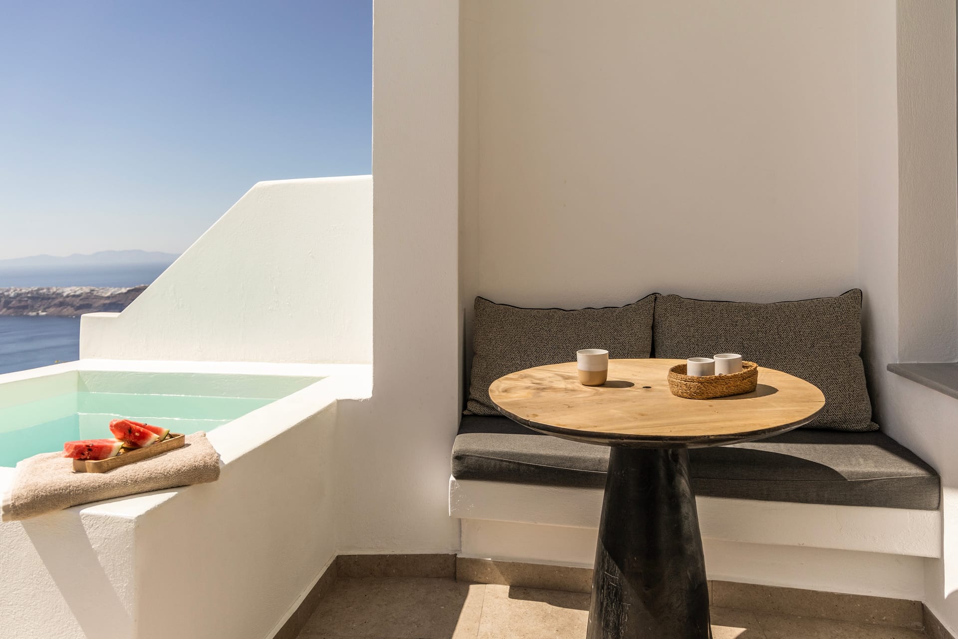 Suite with Outdoor Heated Jacuzzi