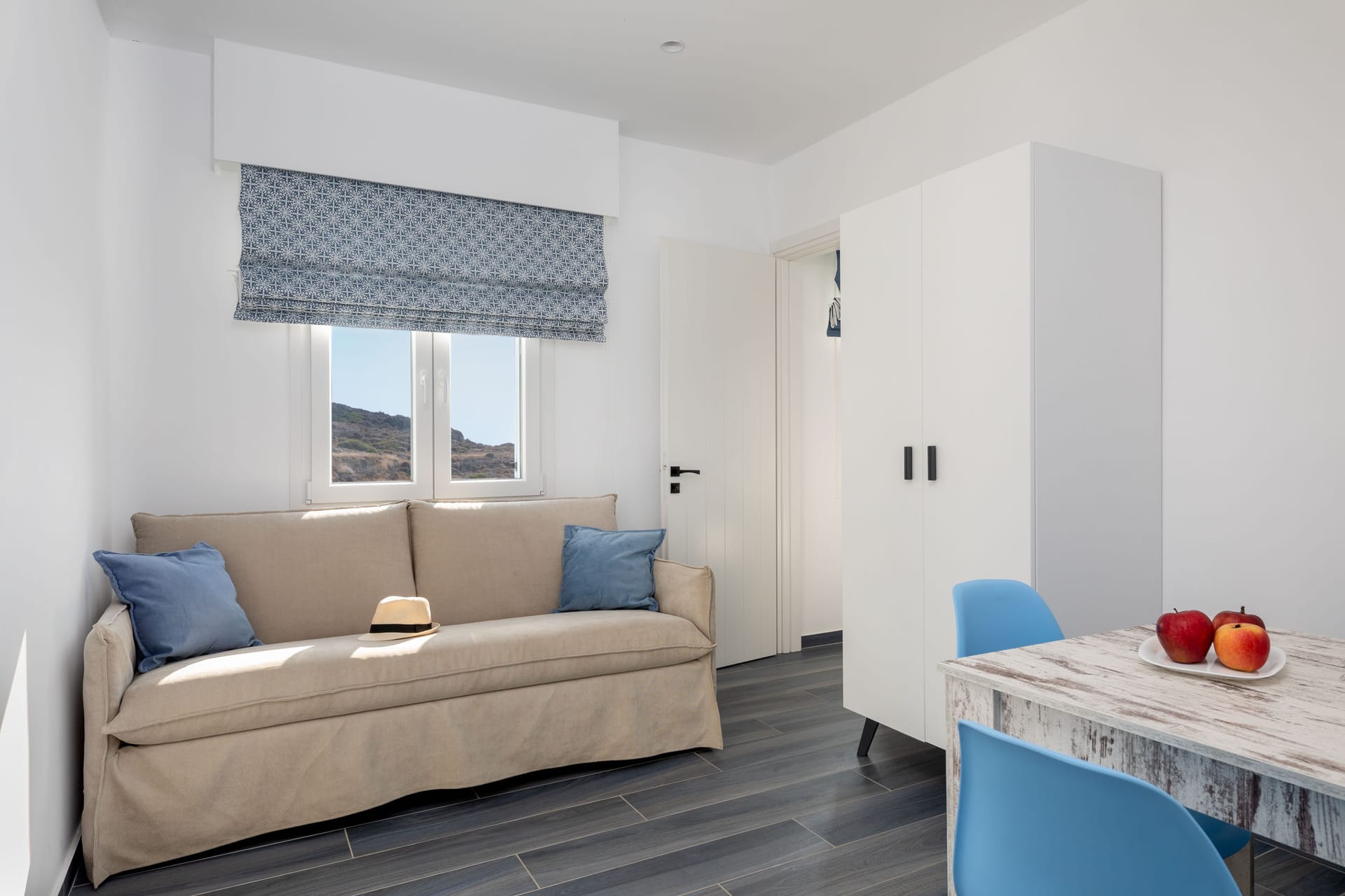 Deluxe One Bedroom Apartment with Panoramic Sea view