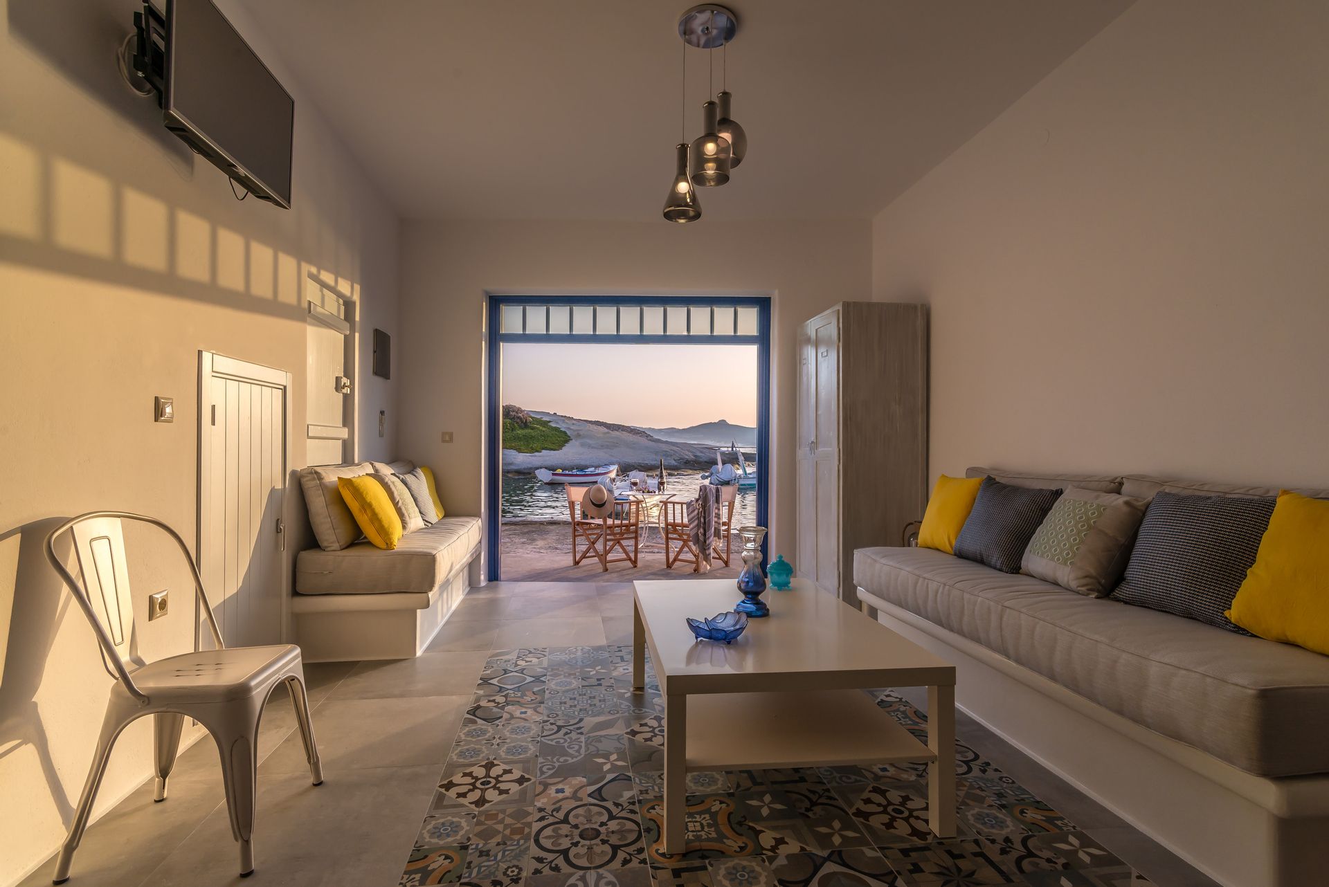Fani Dream Suite at Agios Konstantinos Bay