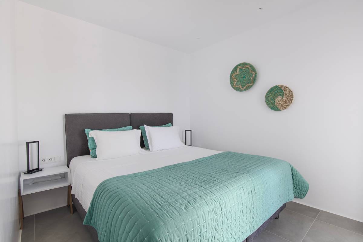 One-Bedroom Apartment with Patio