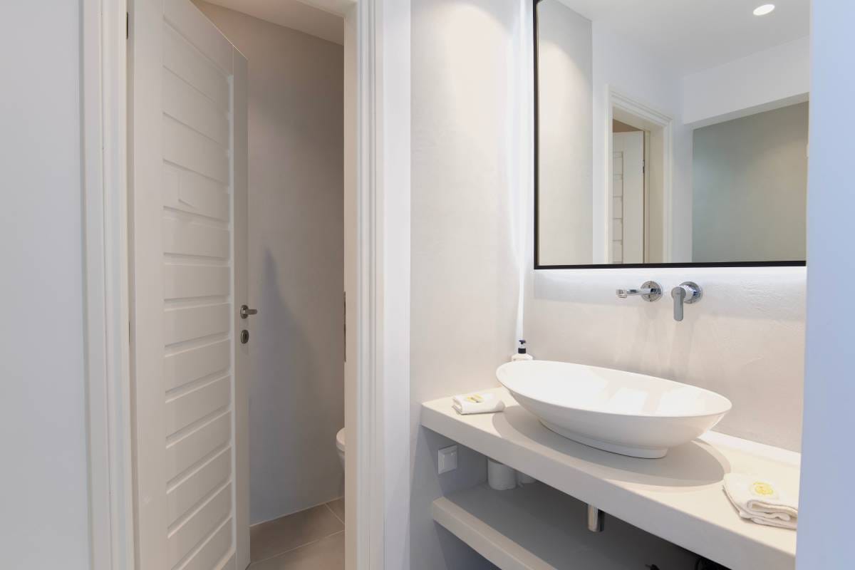 One-Bedroom Apartment with Patio