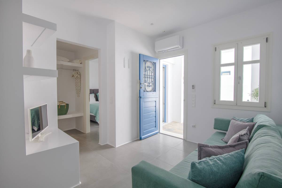 One-Bedroom Apartment with Patio