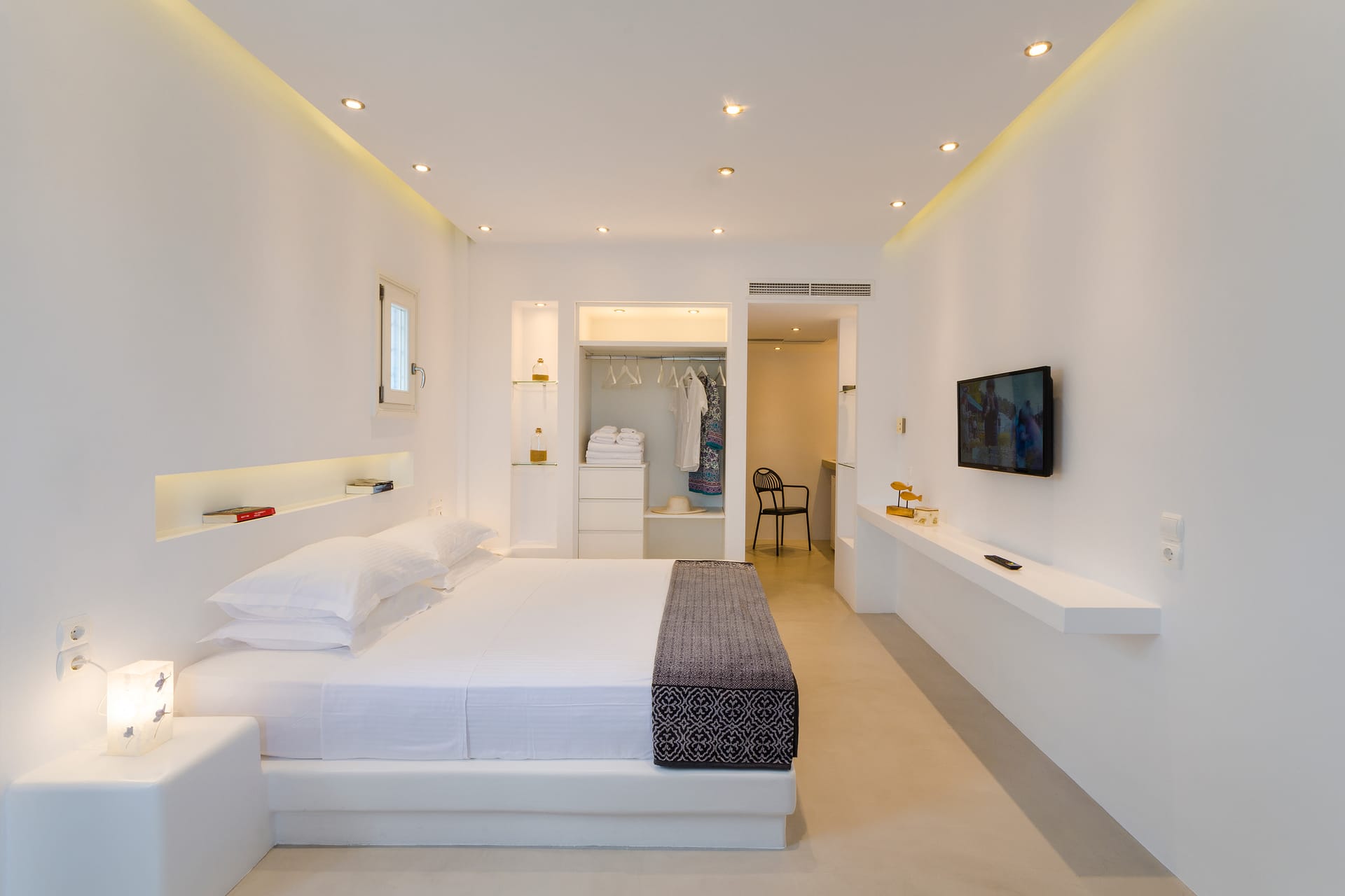 Deluxe Double Room with Sea View (Pool Level)