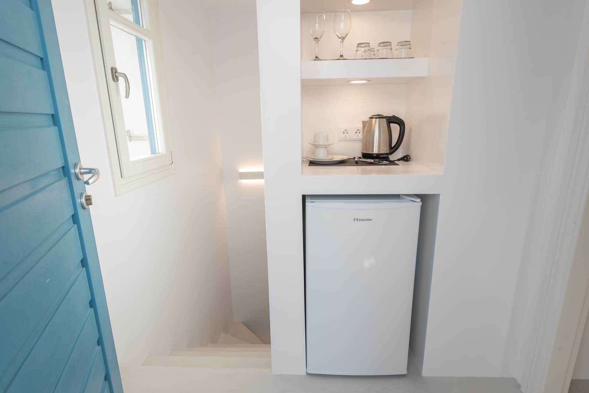 Two-Bedroom Suite with Sea View (Split-Level)