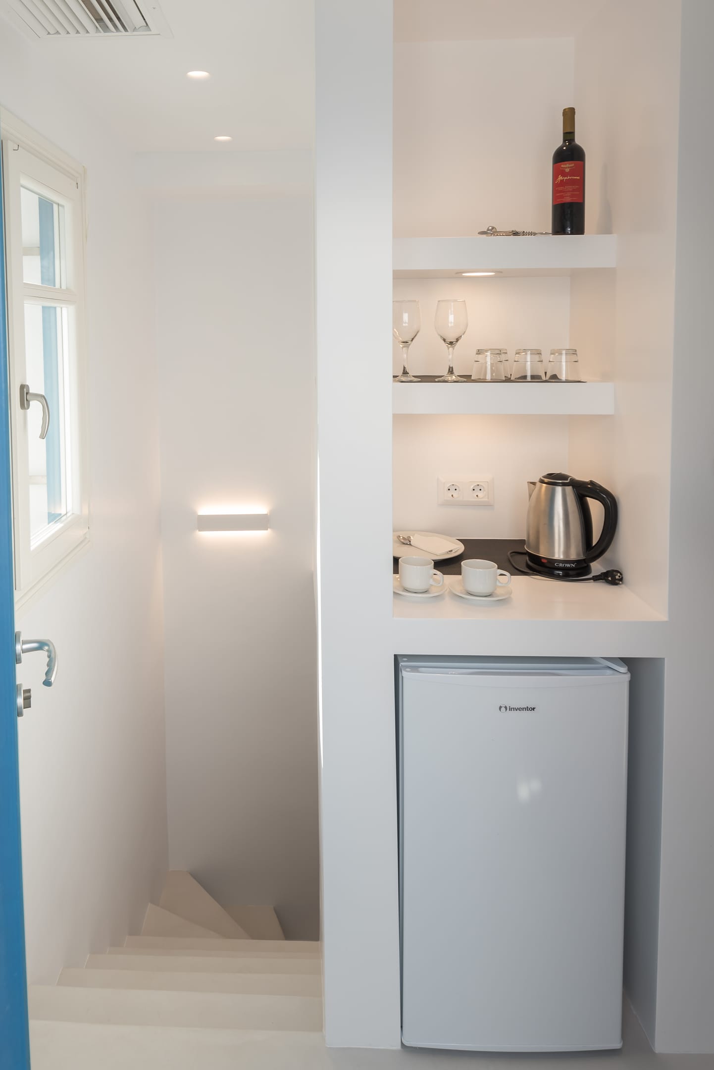Two-Bedroom Suite with Sea View (Split-Level)