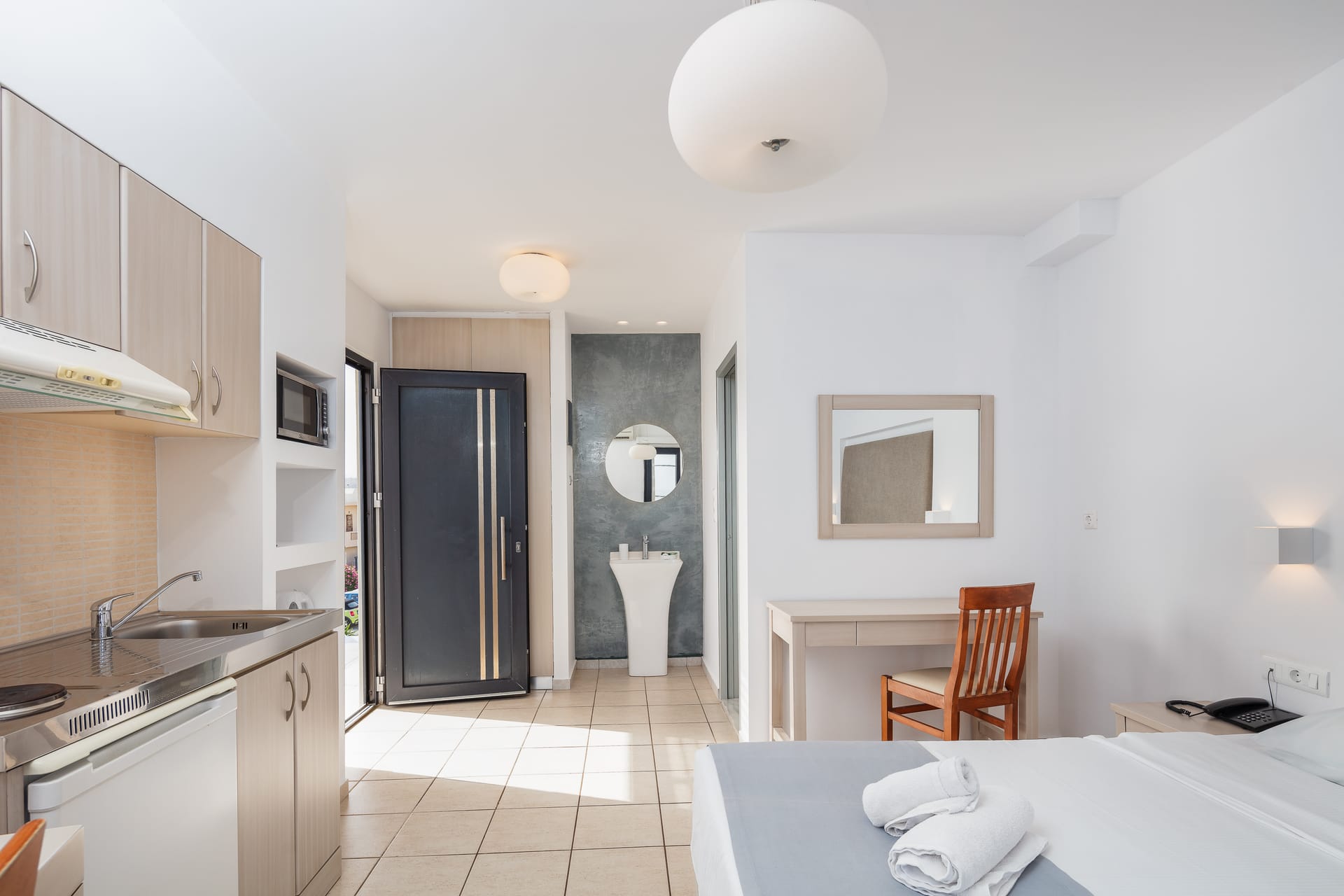 Studio with Sea View