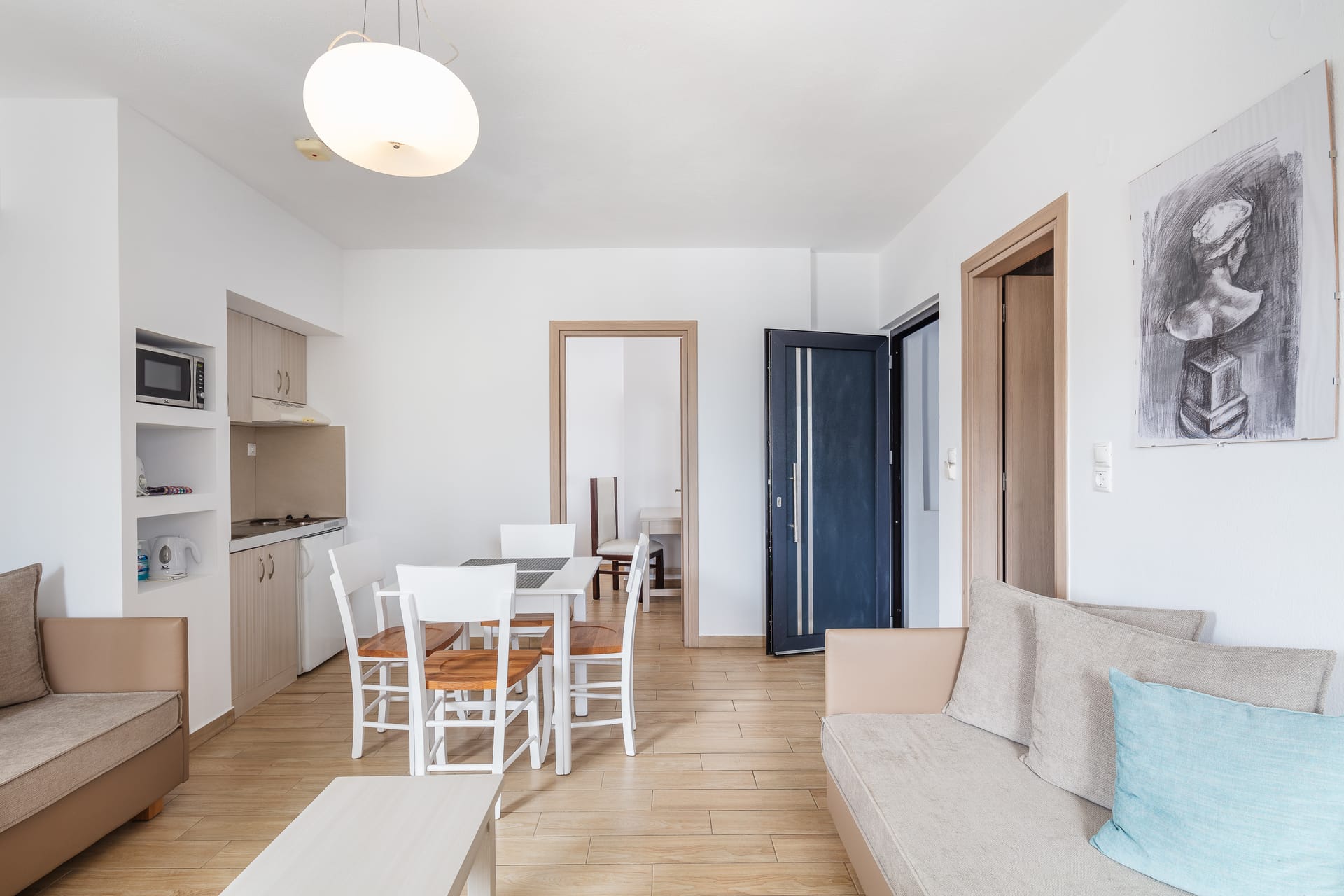 One Bedroom Apartment with Sea View