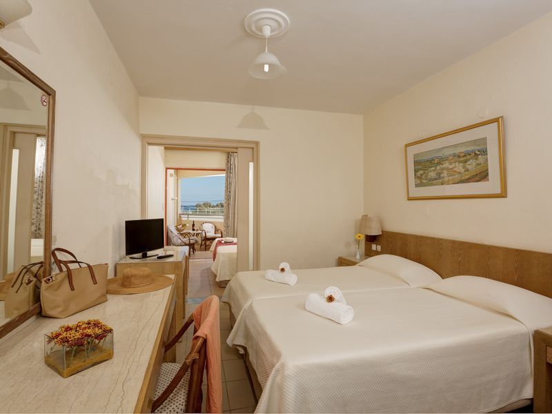 Standard Quadruple Room