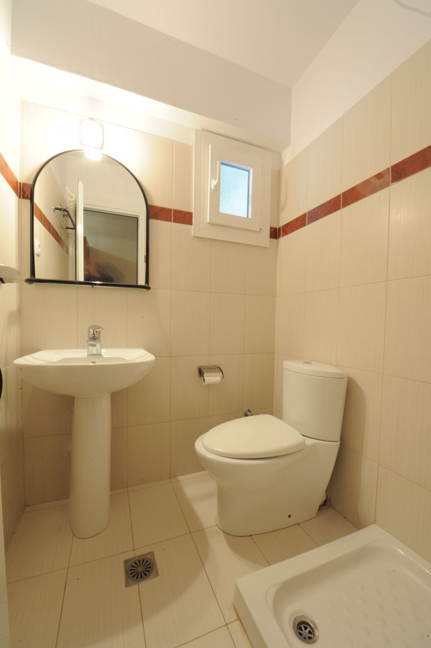 Double Room Economy