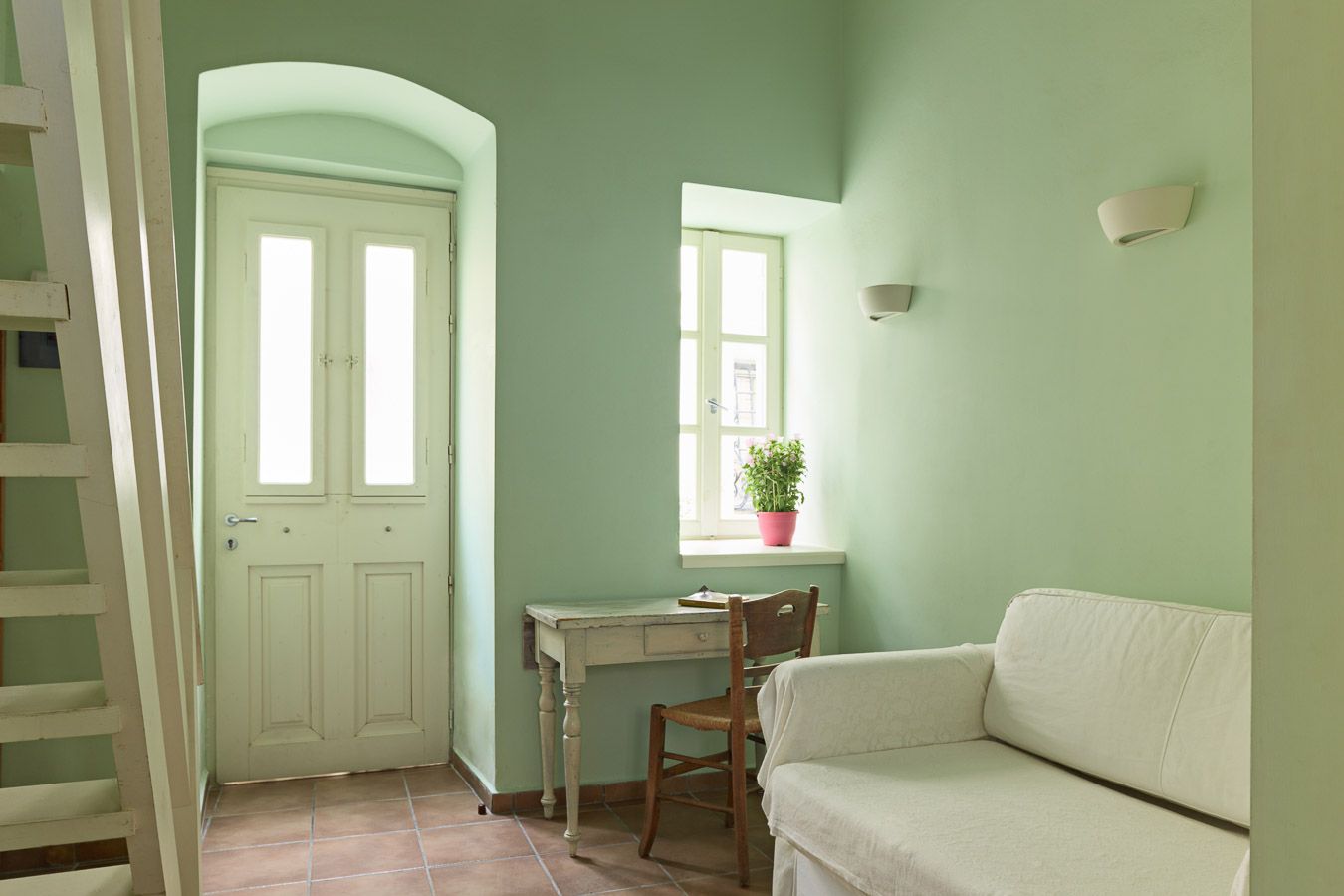 Green Mezzanine Bedroom Studio