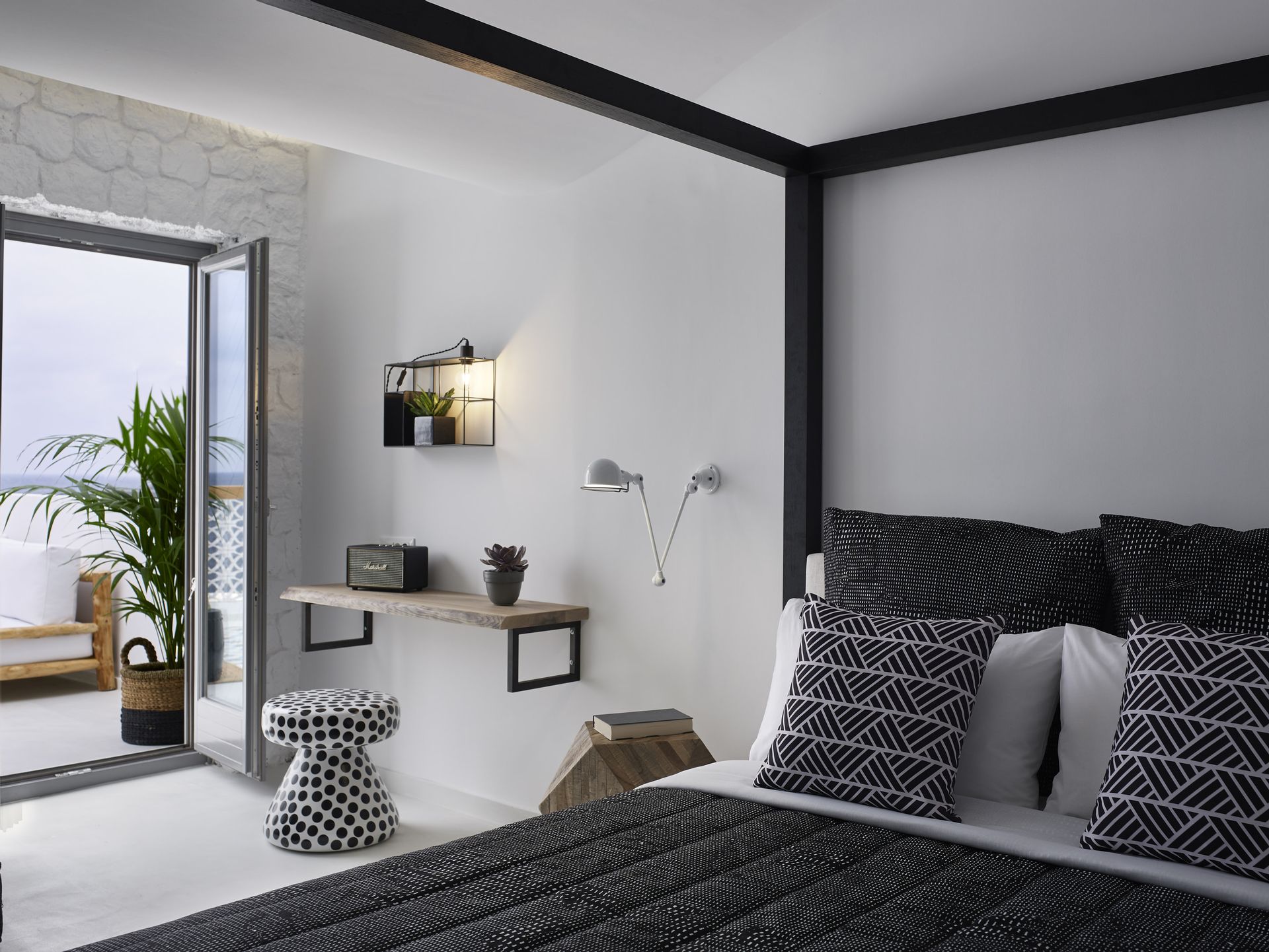 Deluxe Double with Outdoor Jacuzzi and Sea View