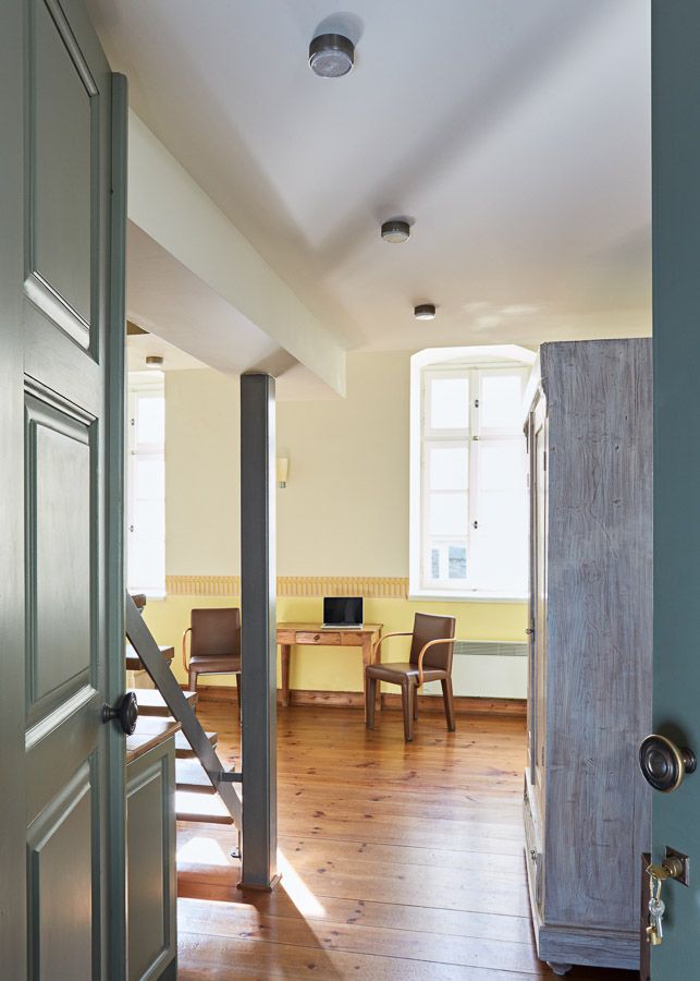 Junior Mezzanine Suite