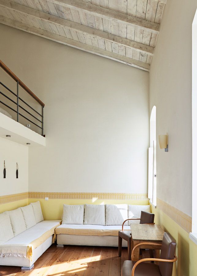 Junior Mezzanine Suite