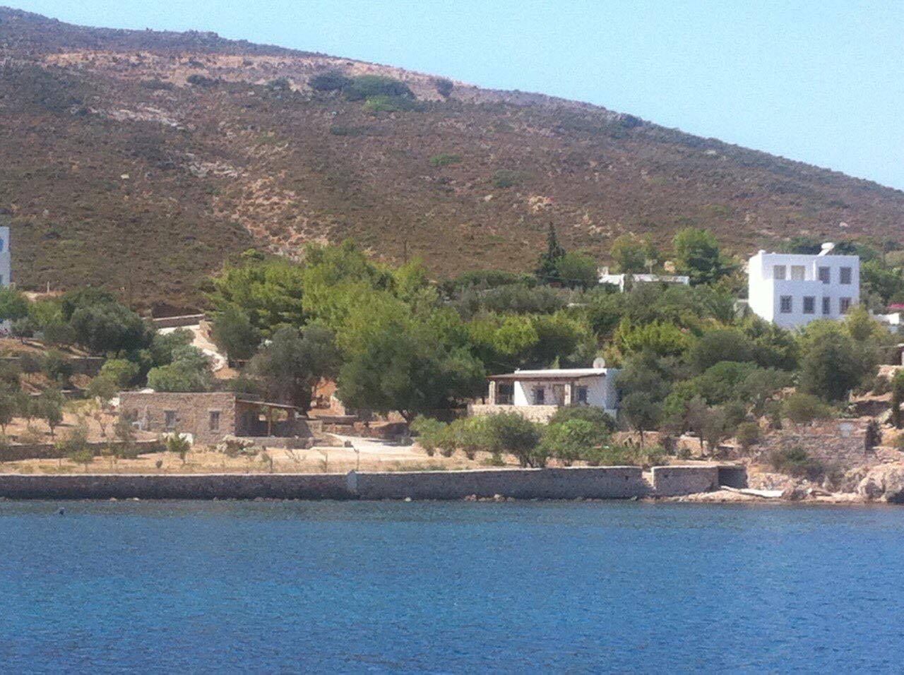 Deluxe Seafront Villa