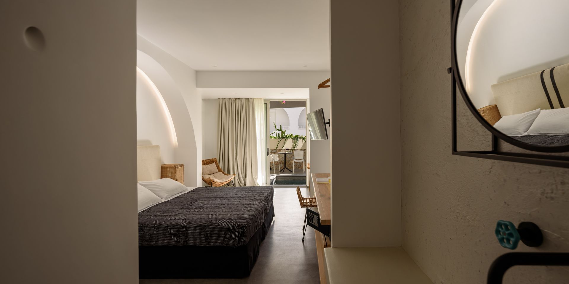 Junior Suite with outside Jacuzzi