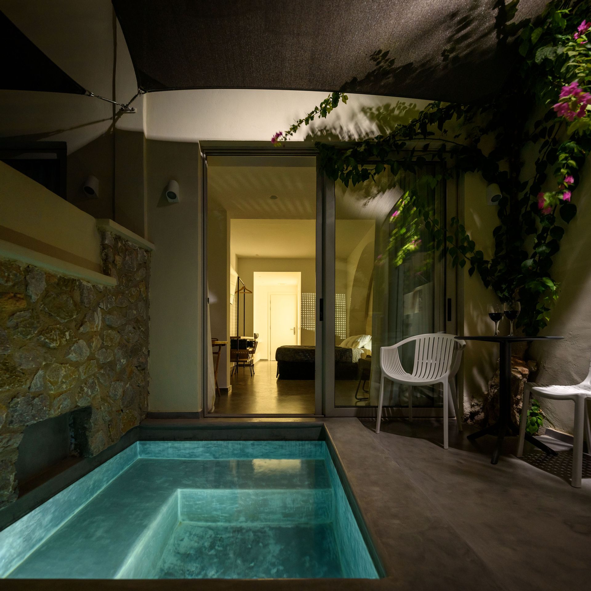 Junior Suite with outside Jacuzzi