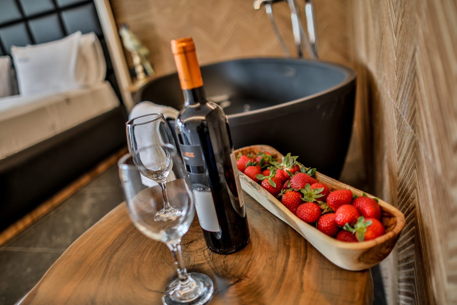 Junior Suite with Mountain View &amp; Open Plan Bathtub