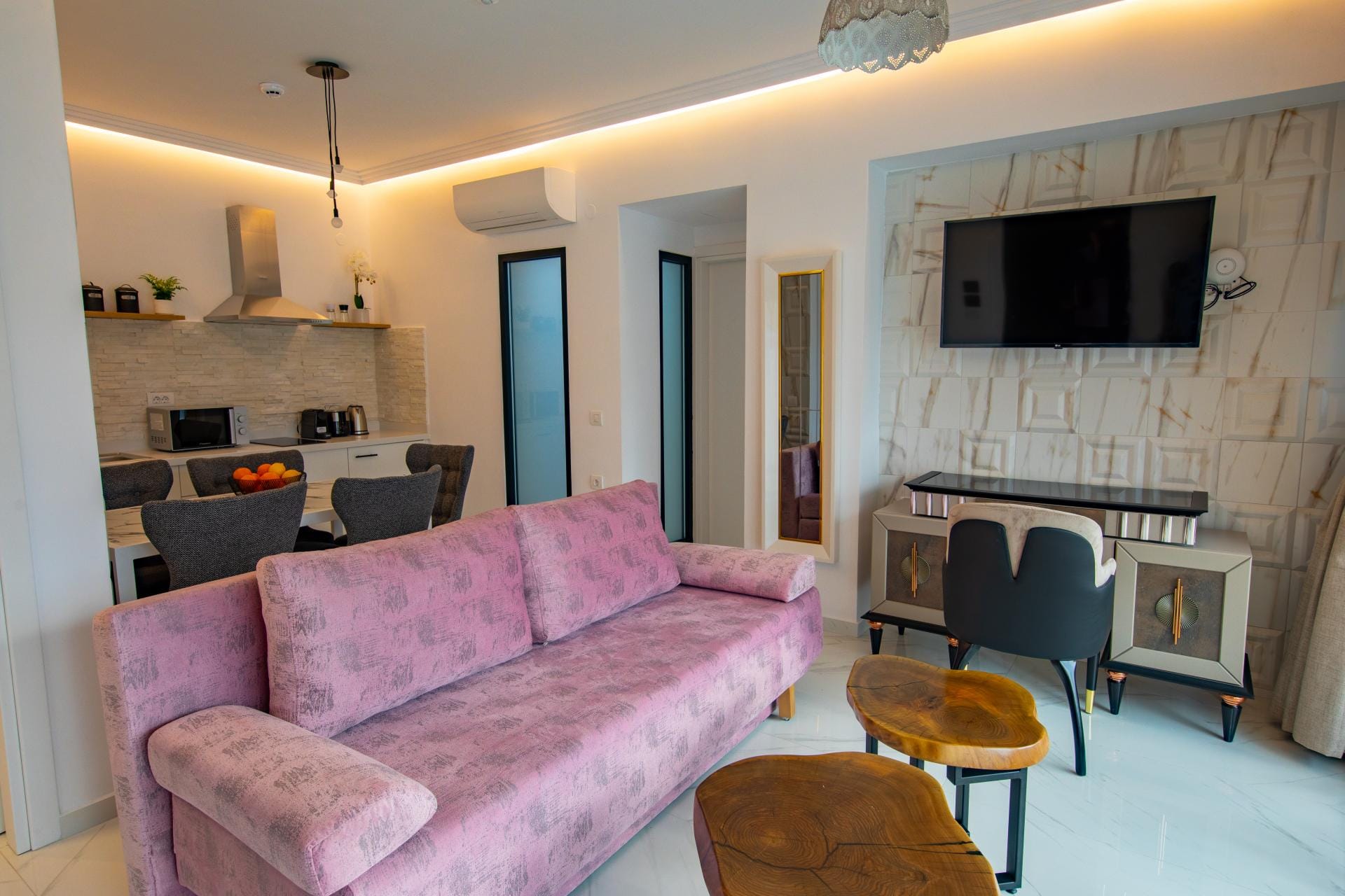 One Bedroom Suite with Pool View