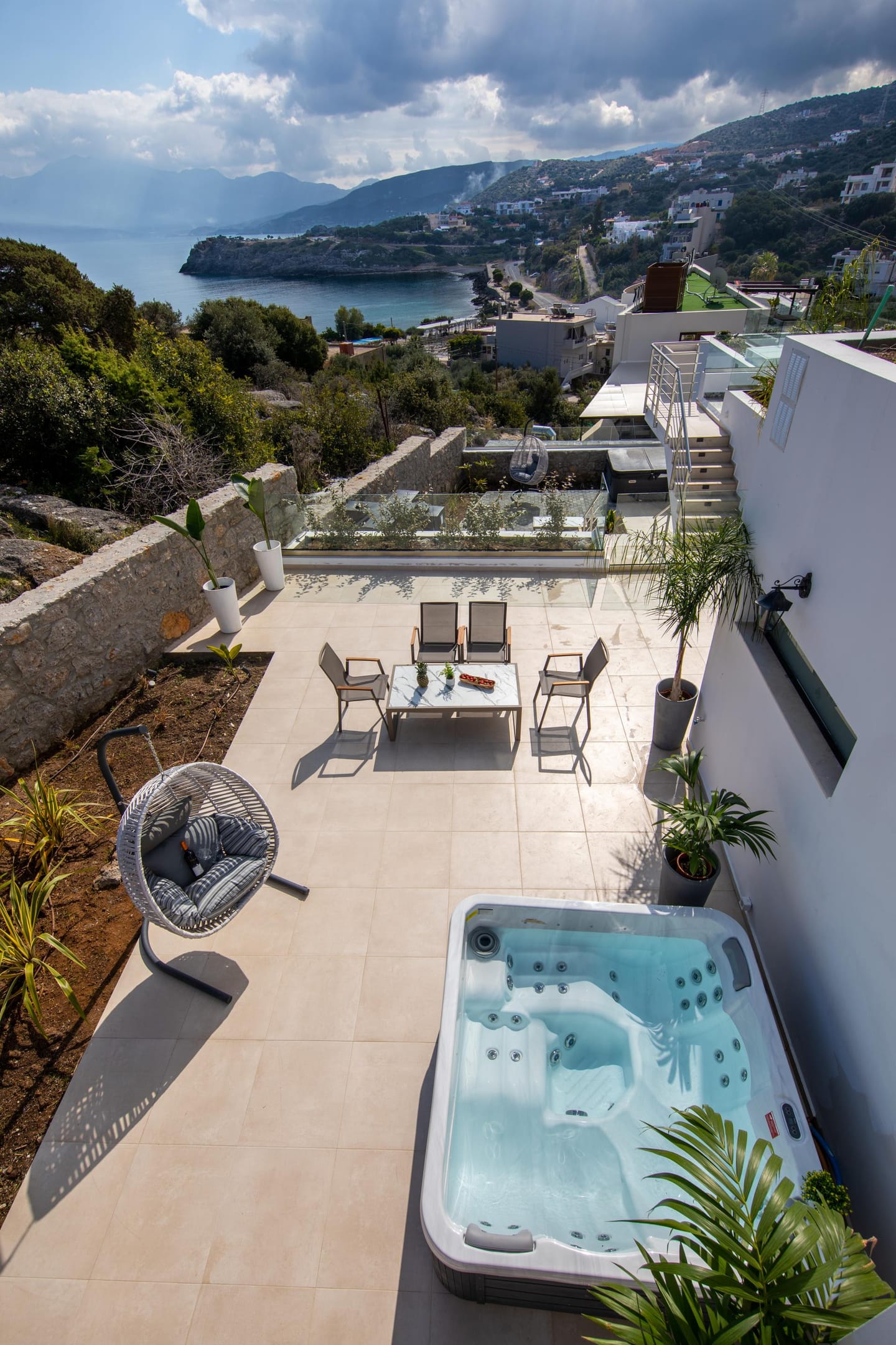 Premium Two Bedroom Suite with Sea View & Outdoor Jetted Tub