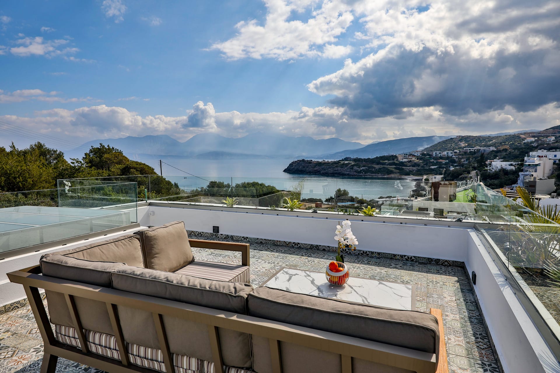 Premium Two Bedroom Suite with Sea View & Outdoor Jetted Tub