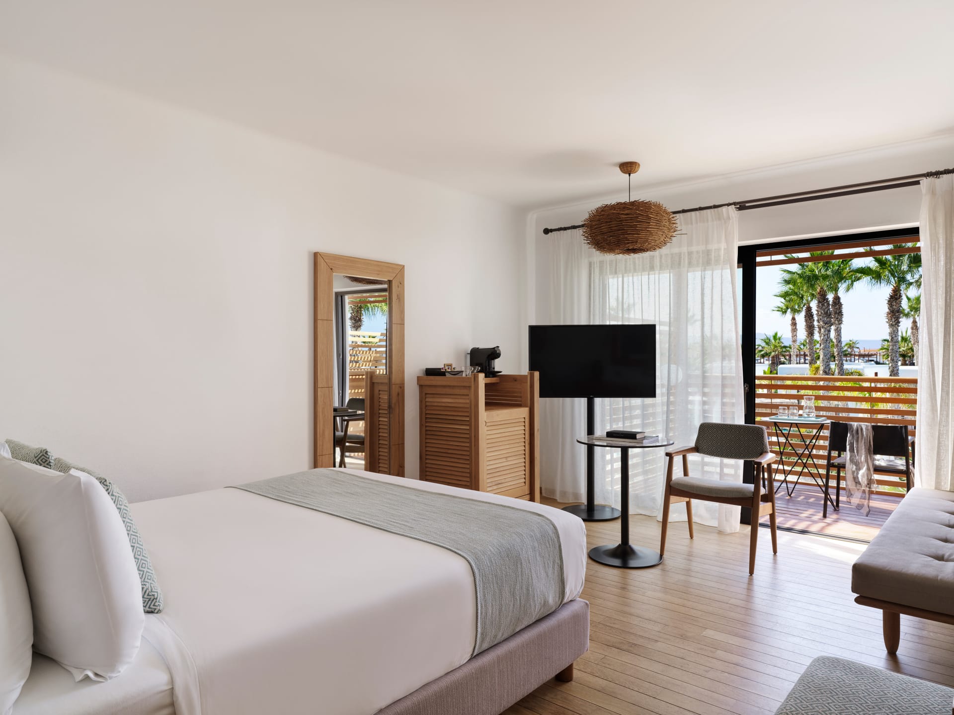 Luxury Room with Pool View